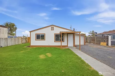 4243 NE Lincoln Drive, Moses Lake, WA 98837 - Photo 1