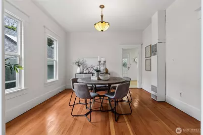 1830 N 54th Street, Seattle, WA 98103 - Photo 9