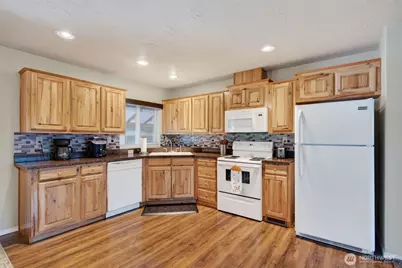 2420 Fords Prairie Avenue, Centralia, WA 98531 - Photo 13