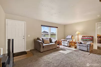 2420 Fords Prairie Avenue, Centralia, WA 98531 - Photo 9
