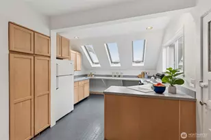 1830 N 54th St, Seattle, WA 98103 - Photo 23