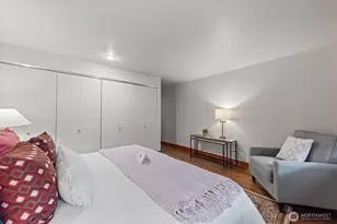 13002 NE 3rd St, Bellevue, WA 98005 - Photo 15