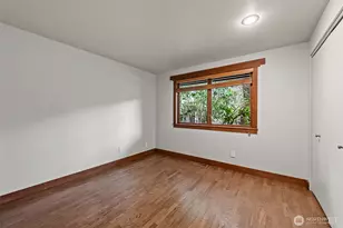 13002 NE 3rd St, Bellevue, WA 98005 - Photo 19