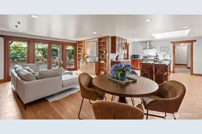 13002 NE 3rd Street, Bellevue, WA 98005 - Photo 9