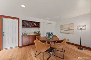 13002 NE 3rd St, Bellevue, WA 98005 - Photo 11