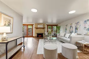 13002 NE 3rd St, Bellevue, WA 98005 - Photo 3