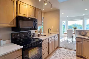 10834 NE 68th St, Kirkland, WA 98033 - Photo 13