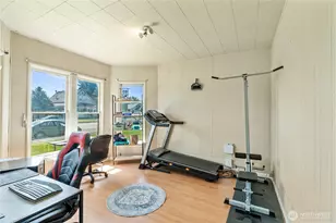 1008 W Wishkah St, Aberdeen, WA 98520 - Photo 3
