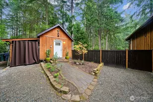 10507 Pioneer Dr, Anderson Island, WA 98303 - Photo 33