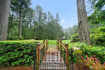 10507 Pioneer Drive, Anderson Island, WA 98303 - Photo 37