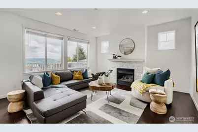 7426 S 114th St, Seattle, WA 98178 - Photo 5