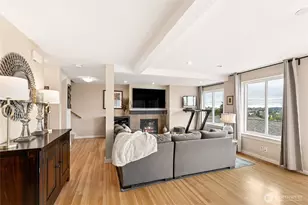 4318 Greenwood Ave N, Seattle, WA 98103 - Photo 7
