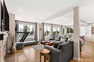 4318 Greenwood Ave N, Seattle, WA 98103 - Photo 5