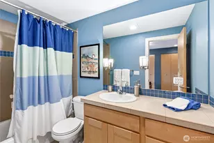 4318 Greenwood Ave N, Seattle, WA 98103 - Photo 27