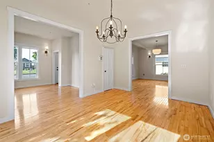 1515 Everett St, Sumner, WA 98390 - Photo 3