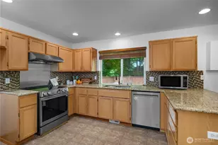 3335 68th Ave SW, Tumwater, WA 98512 - Photo 7
