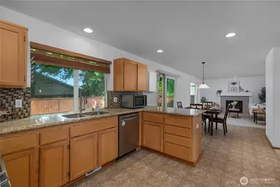3335 68th Avenue SW, Tumwater, WA 98512 - Photo 9