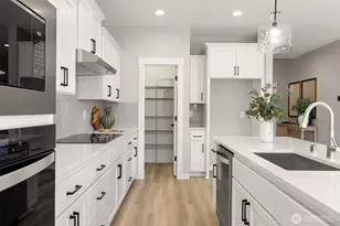 135 SE Airedale Ave, La Center, WA 98629 - Photo 9