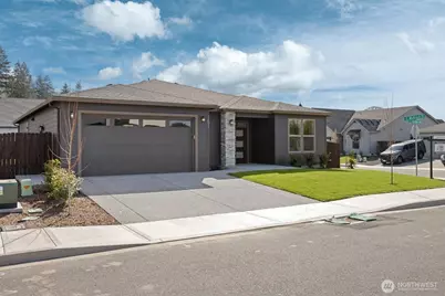 151 E Airedale Avenue, La Center, WA 98629 - Photo 1