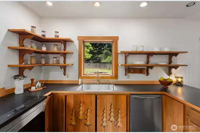 13031 SW 297th Way, Vashon, WA 98070 - Photo 11