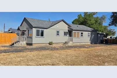 9840 Olympic Drive NE, Moses Lake, WA 98837 - Photo 1