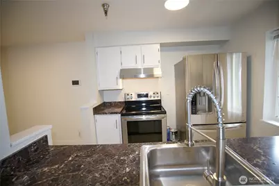 215 SW 100th Street #B-102, Everett, WA 98201 - Photo 17