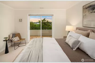 2565 Dexter Avenue N #303, Seattle, WA 98109 - Photo 31