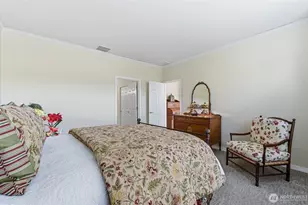24563 NE Vine Maple Way, Redmond, WA 98053 - Photo 13