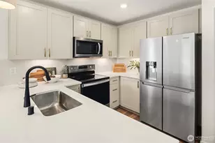 16021 23rd Ave Street NE, Marysville, WA 98271 - Photo 5