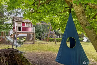 21275 Indianola Road NE, Poulsbo, WA 98370 - Photo 33