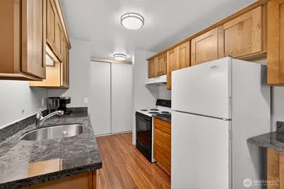 19428 Aurora Avenue N #131, Shoreline, WA 98133 - Photo 11