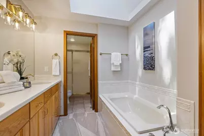 20315 NE 39th Street, Sammamish, WA 98074 - Photo 25