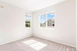 13000 Admiralty Way, Everett, WA 98204 - Photo 9