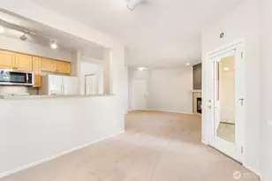 13000 Admiralty Way, Everett, WA 98204 - Photo 15