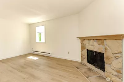 2431 S 248th Street #C21, Kent, WA 98032 - Photo 5