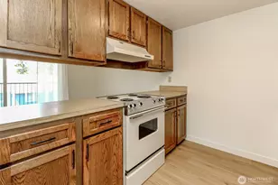 2431 S 248th St, Kent, WA 98032 - Photo 11