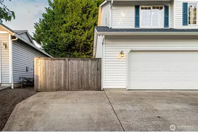 302 Pine Street, Woodland, WA 98674 - Photo 35