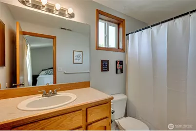302 Pine Street, Woodland, WA 98674 - Photo 17