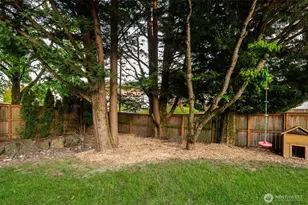 302 Pine St, Woodland, WA 98674 - Photo 29