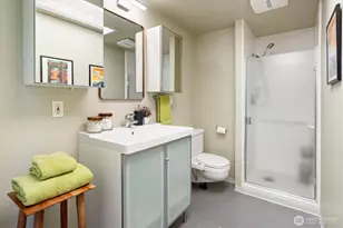 1605 5th Ave N, Seattle, WA 98109 - Photo 17