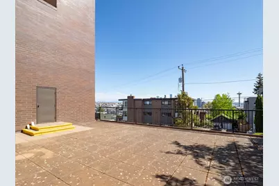 1605 5th Avenue N #302, Seattle, WA 98109 - Photo 25
