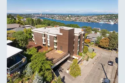 1605 5th Avenue N #302, Seattle, WA 98109 - Photo 27