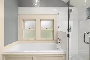 4018 2nd Ave NE, Seattle, WA 98105 - Photo 27