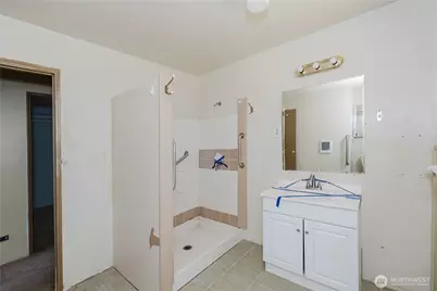 41 NE Salty Drive, Belfair, WA 98528 - Photo 15