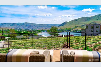 203 Bluebell Court, Chelan, WA 98816 - Photo 3
