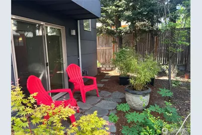 5015 37th Avenue S #B, Seattle, WA 98118 - Photo 17