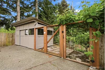 7801 NE 133rd Place, Kirkland, WA 98034 - Photo 35