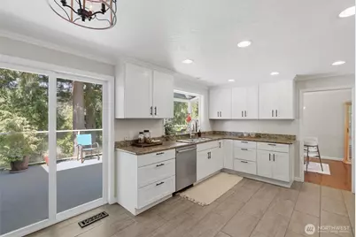 20426 86th Place W, Edmonds, WA 98026 - Photo 9