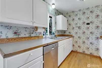 14019 146th Avenue SE, Renton, WA 98059 - Photo 11
