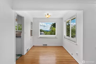 16604 11th Avenue SW, Burien, WA 98166 - Photo 7